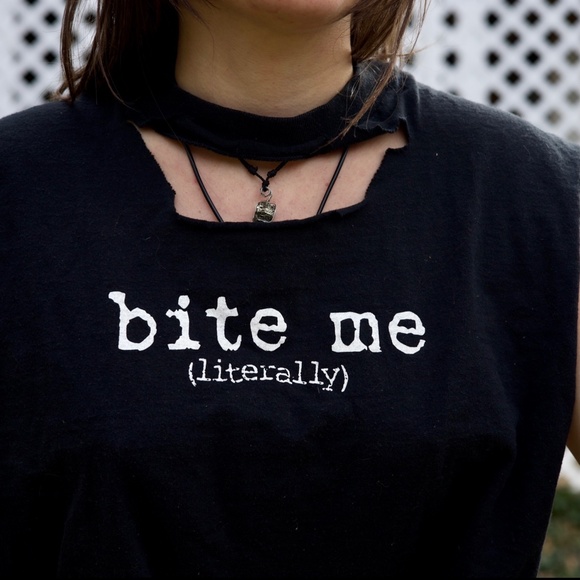 Bite me cut off tee - Picture 2 of 4